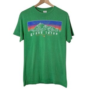 Grand Teton National Park Green Short Sleeve Shirt Outdoors Hiking Vintage Retro